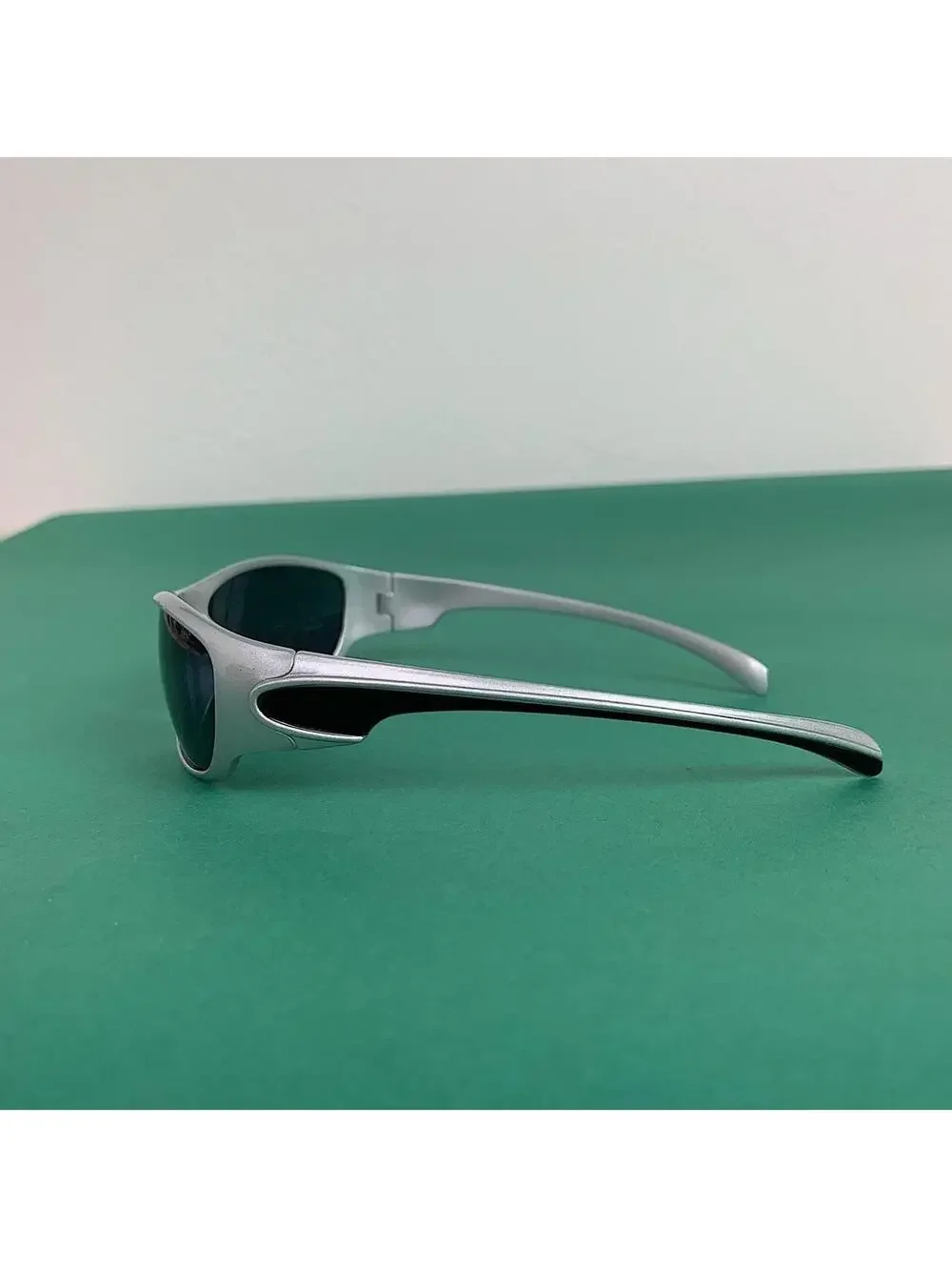 Vintage Y2K Cyber Futuristic Black Silver Sunglasses
